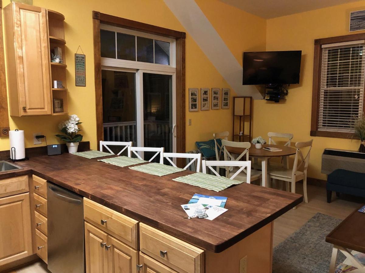 Lakeside Suites Elkhart Lake エクステリア 写真